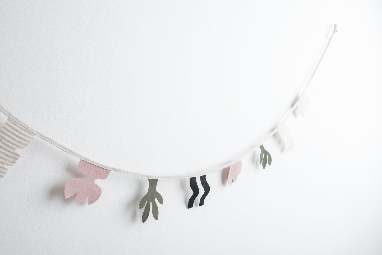 Garland - Garden - Magali Robidaire x Confetti Mill - Confetti Mill