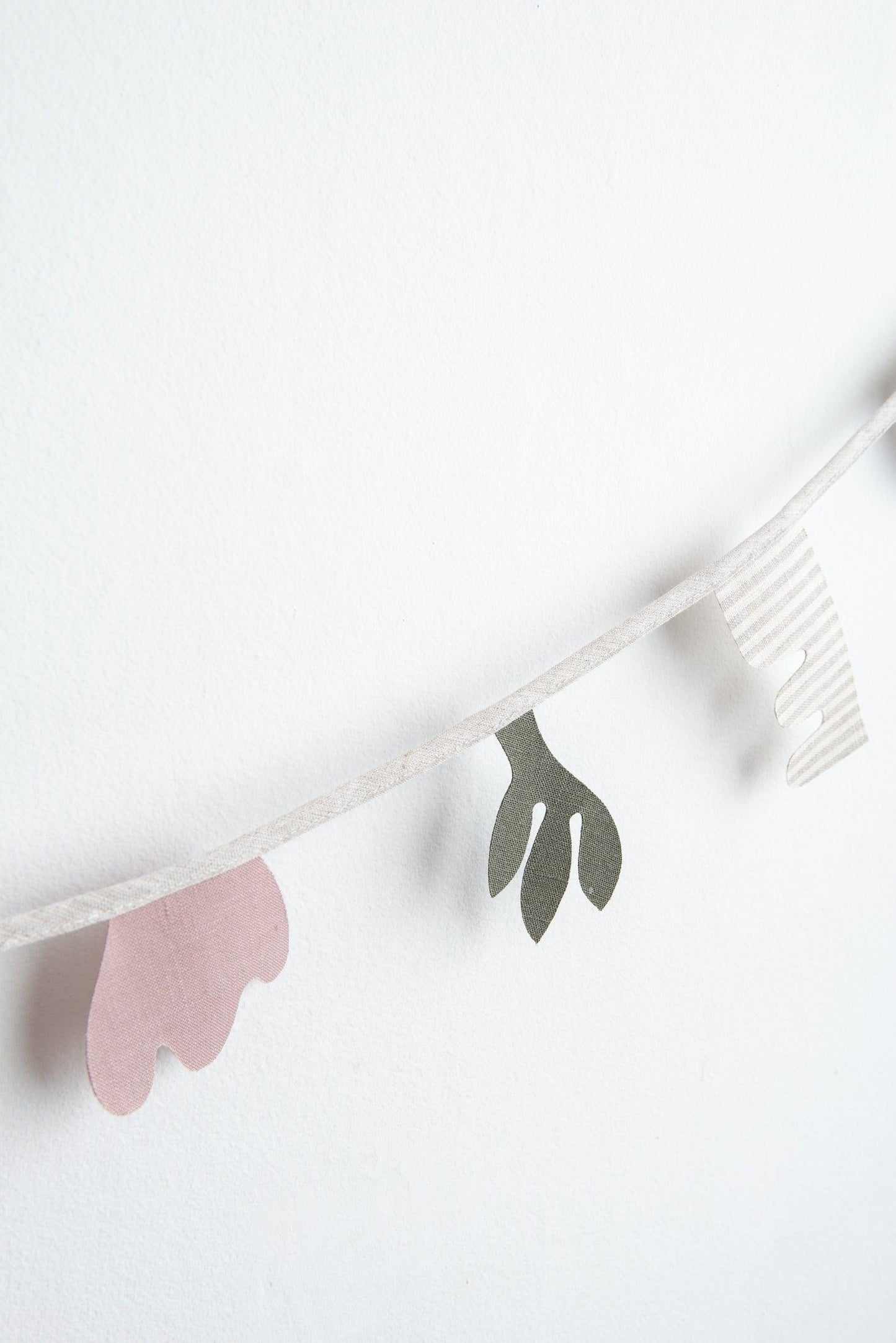 Garland - Garden - Magali Robidaire x Confetti Mill - Confetti Mill