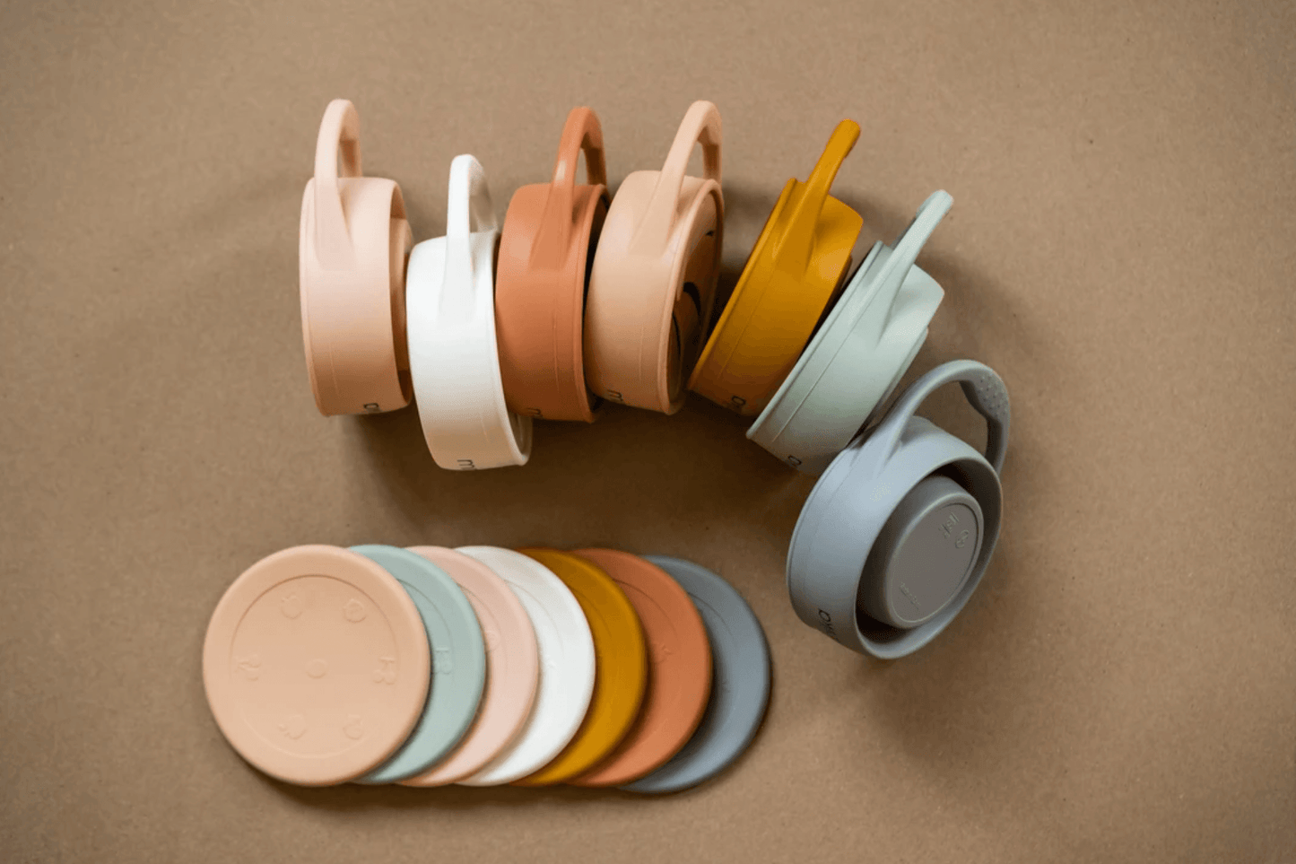 colapsed minika snack cups