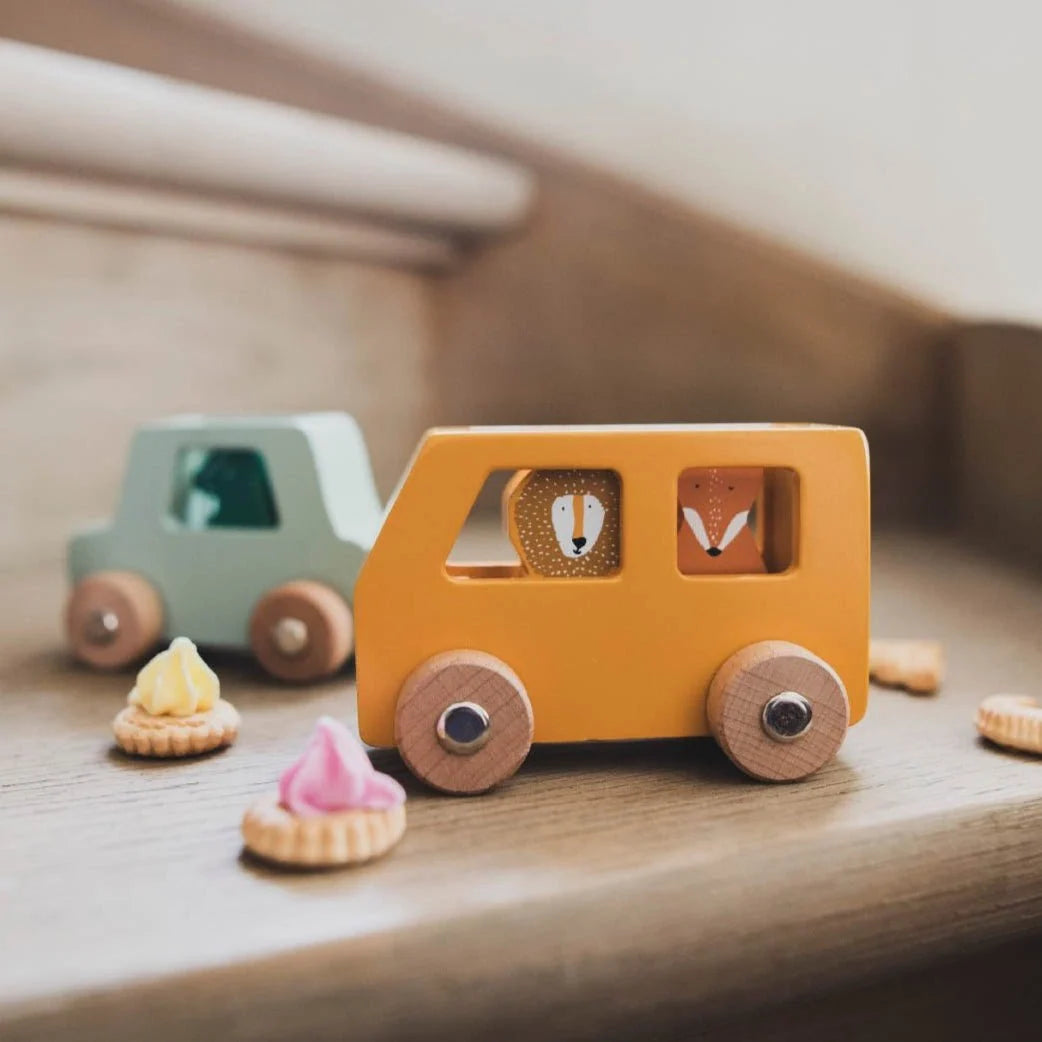 Trixie Wooden animal Car Set