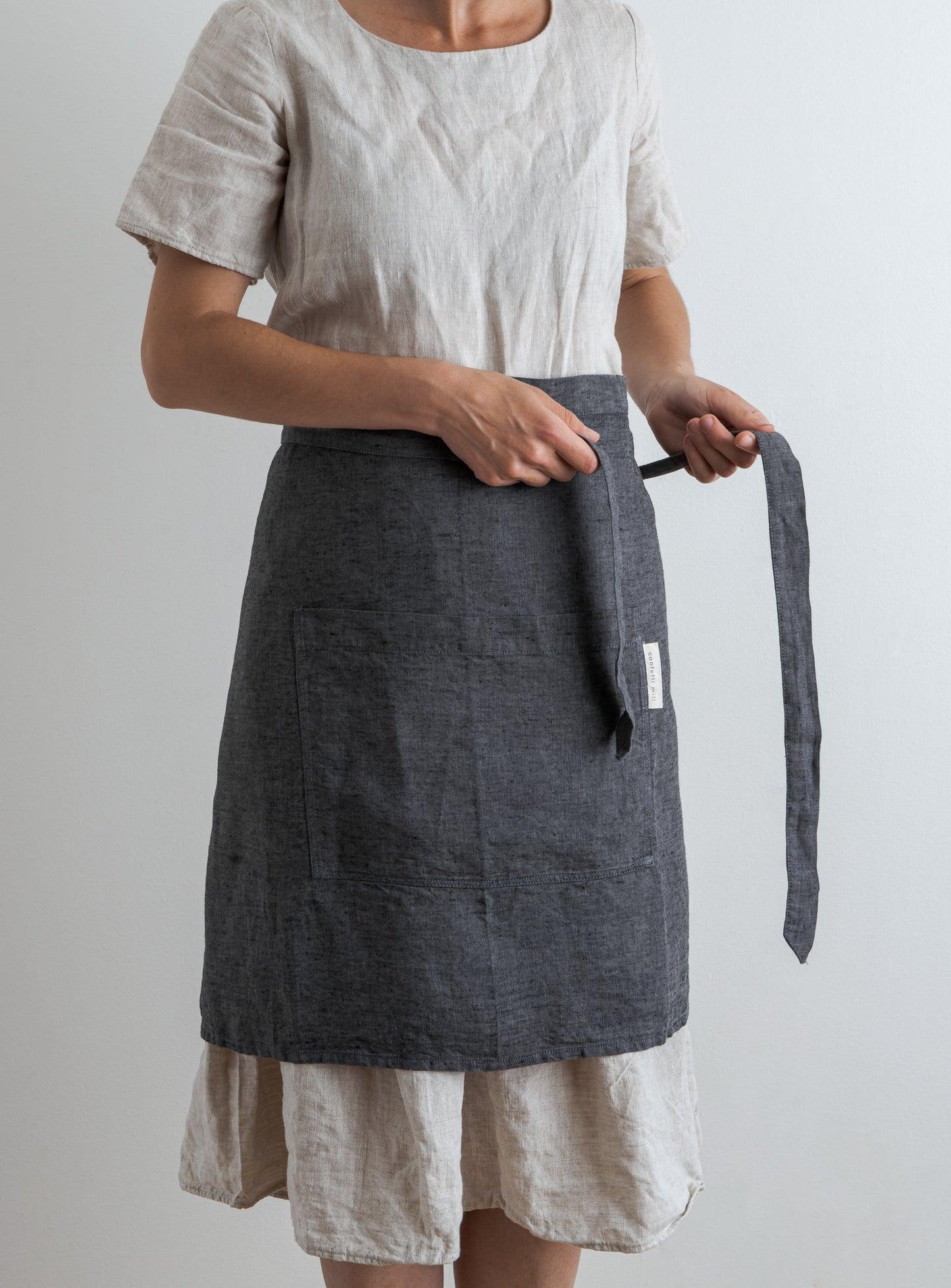 Half Linen Apron - Anthracite - Confetti Mill