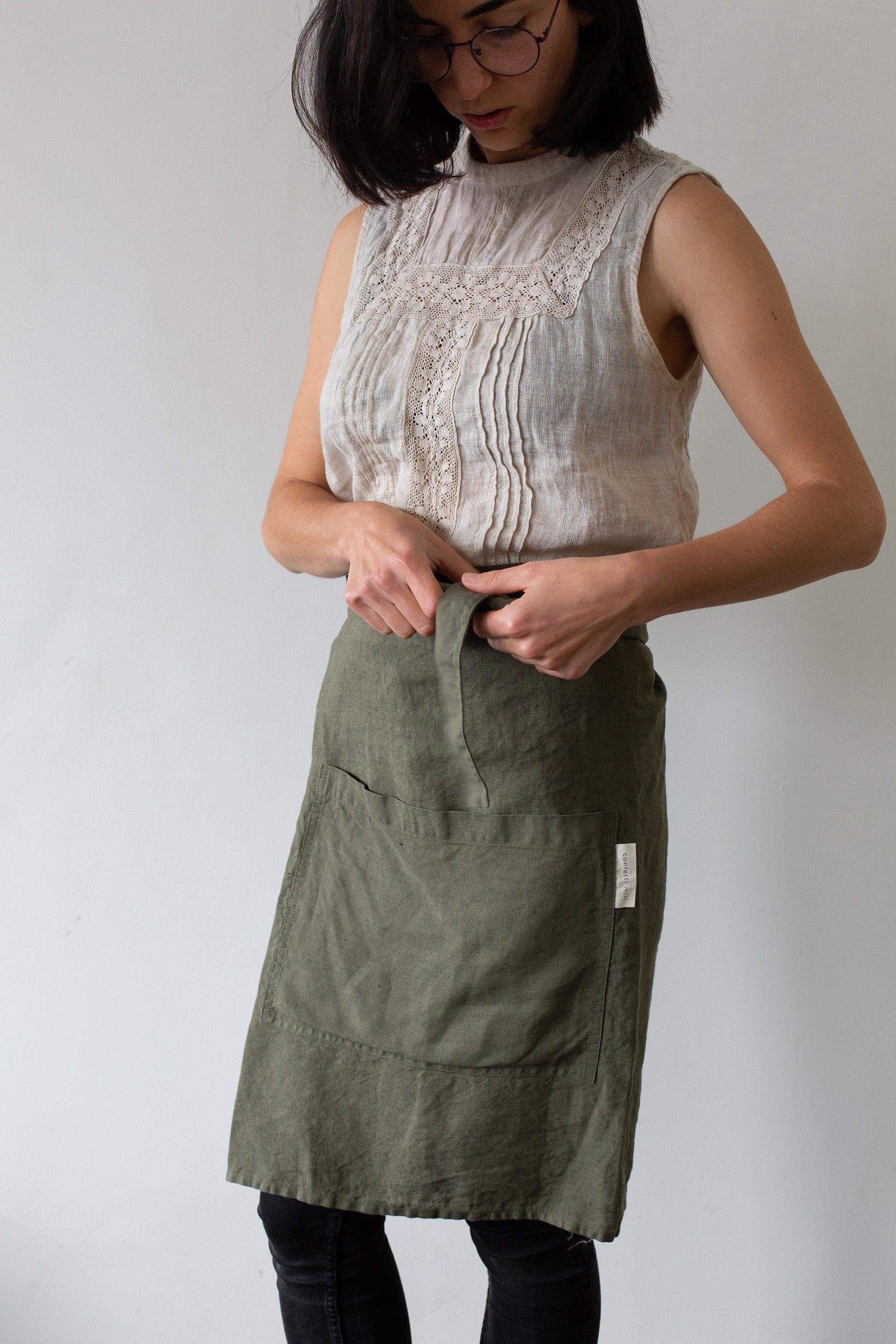 Half Linen Apron - Forest green - Confetti Mill