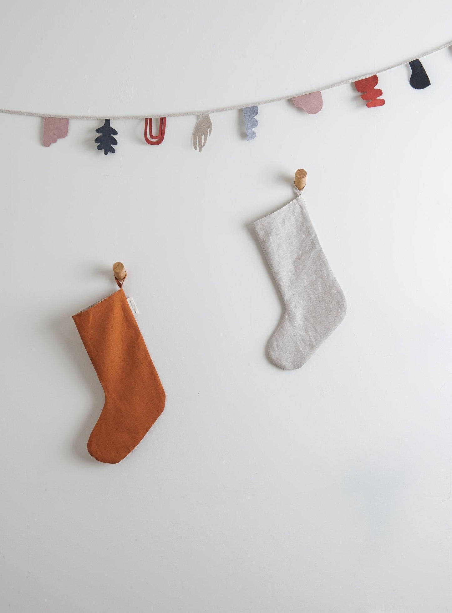 Linen Christmas stockings - Confetti Mill