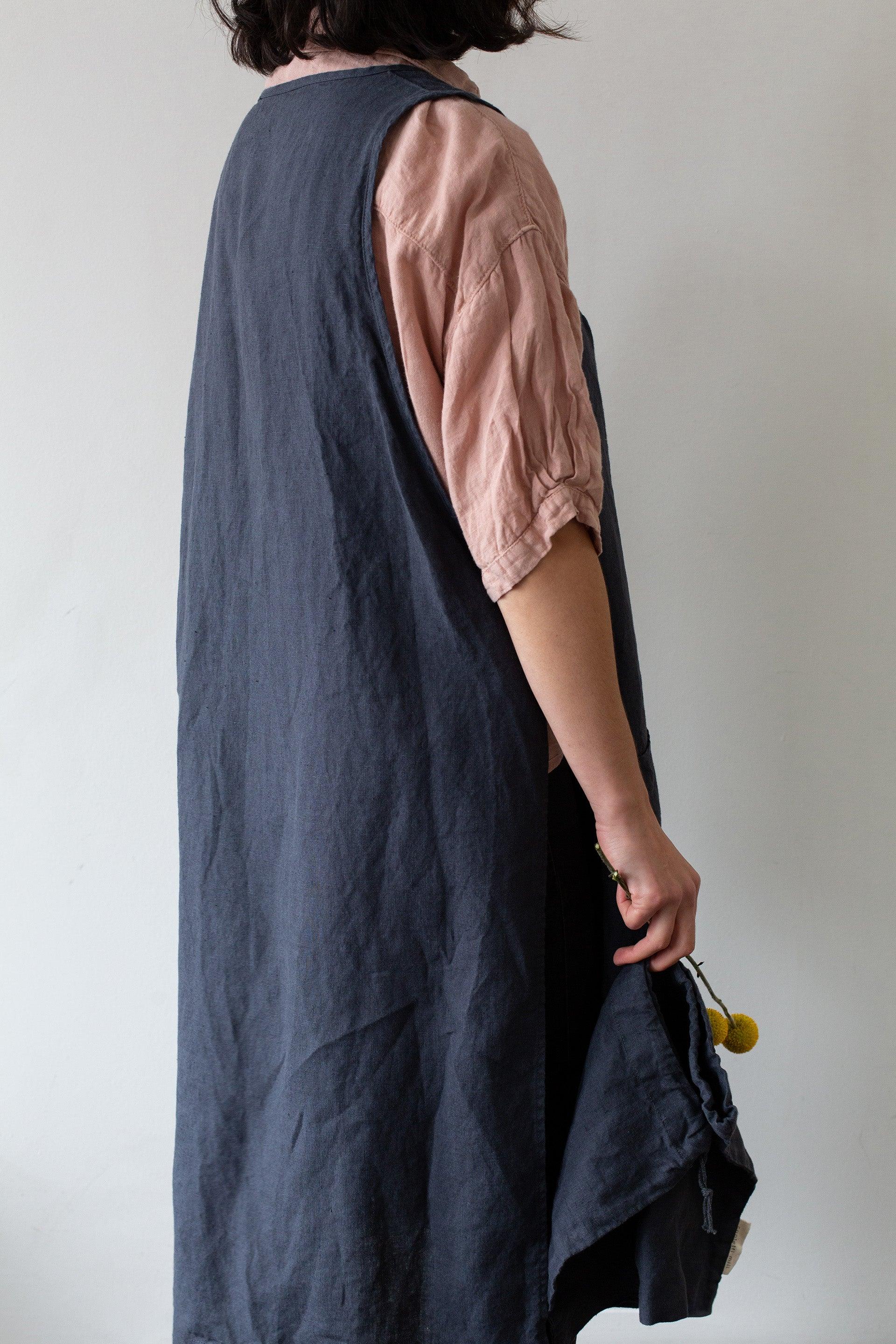 Linen Gardener Apron - Dark Grey - Confetti Mill