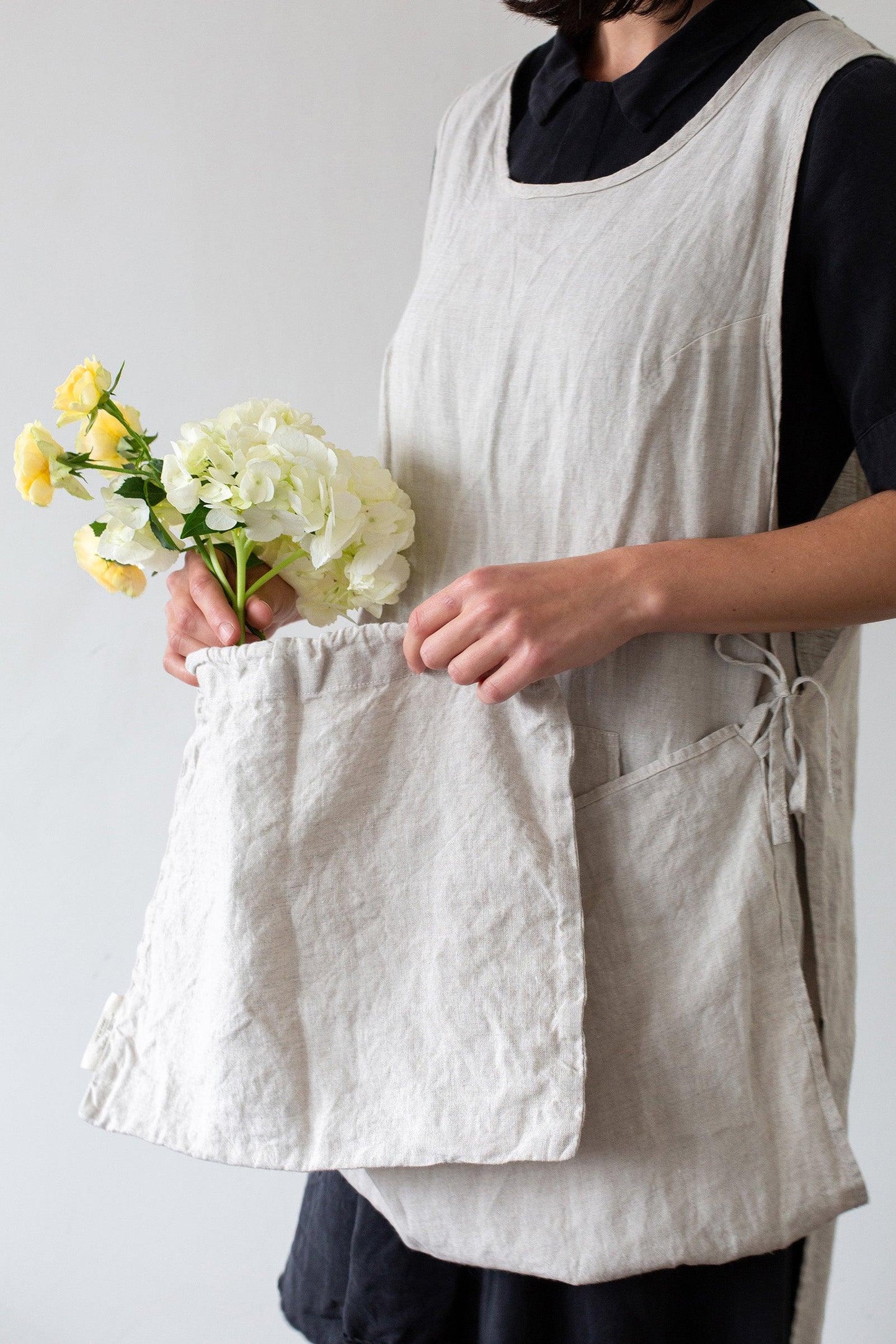 Linen Gardener Apron - Oatmeal - Confetti Mill