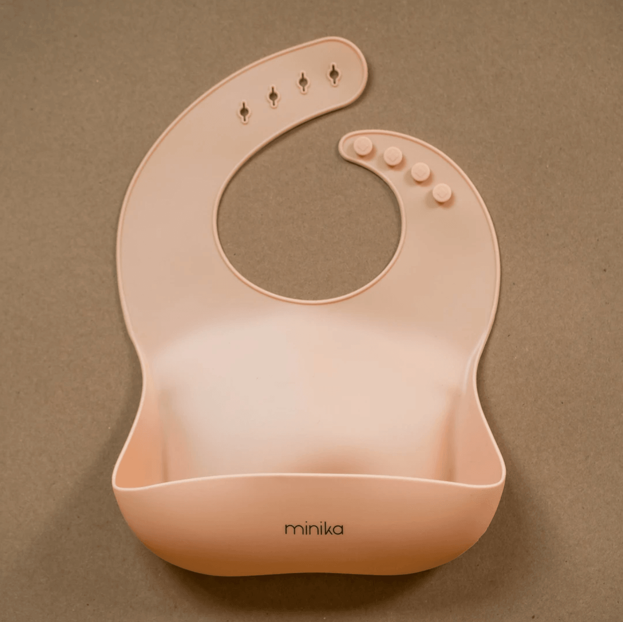 minika blush colour silicone bib