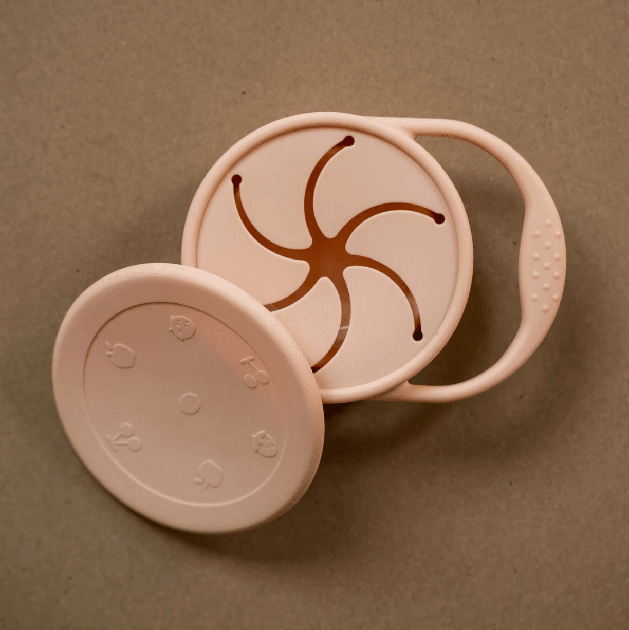 minika blush colour silicone snack cup