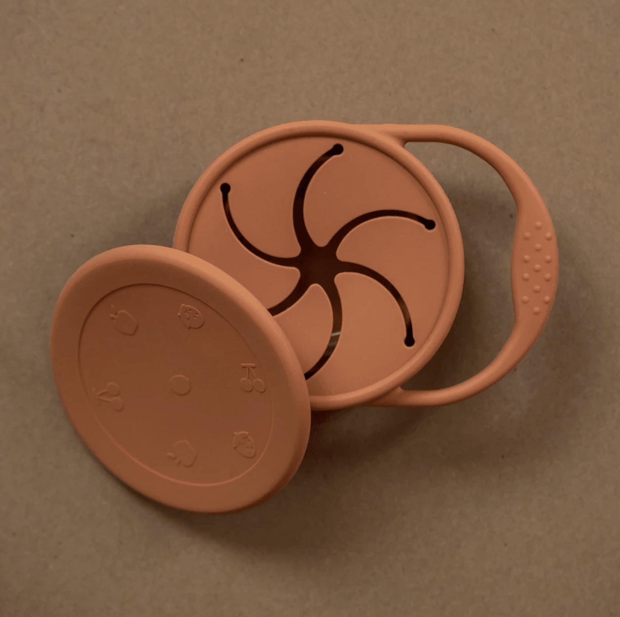 minika ginger coloured silicone snack cup