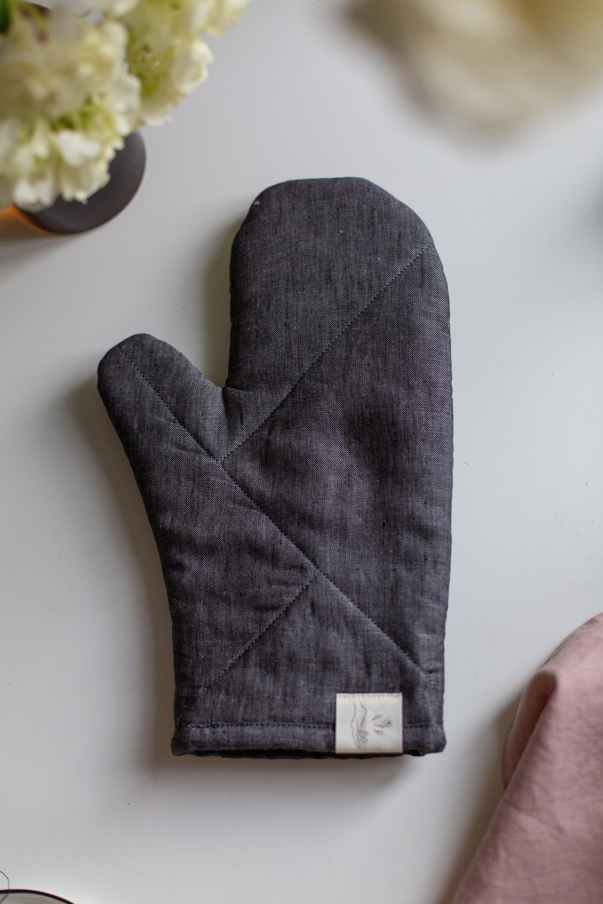 Oven Mitt - Anthracite - Confetti Mill